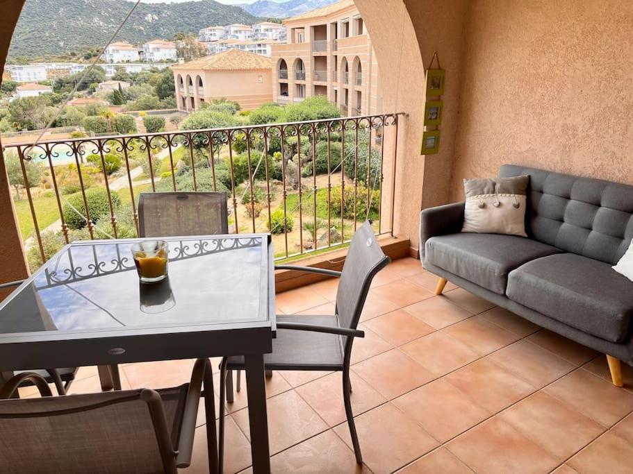 Joli Studio Tout Confort Proche Toutes Commodites Dans Residence Calme LʼÎle-Rousse Εξωτερικό φωτογραφία