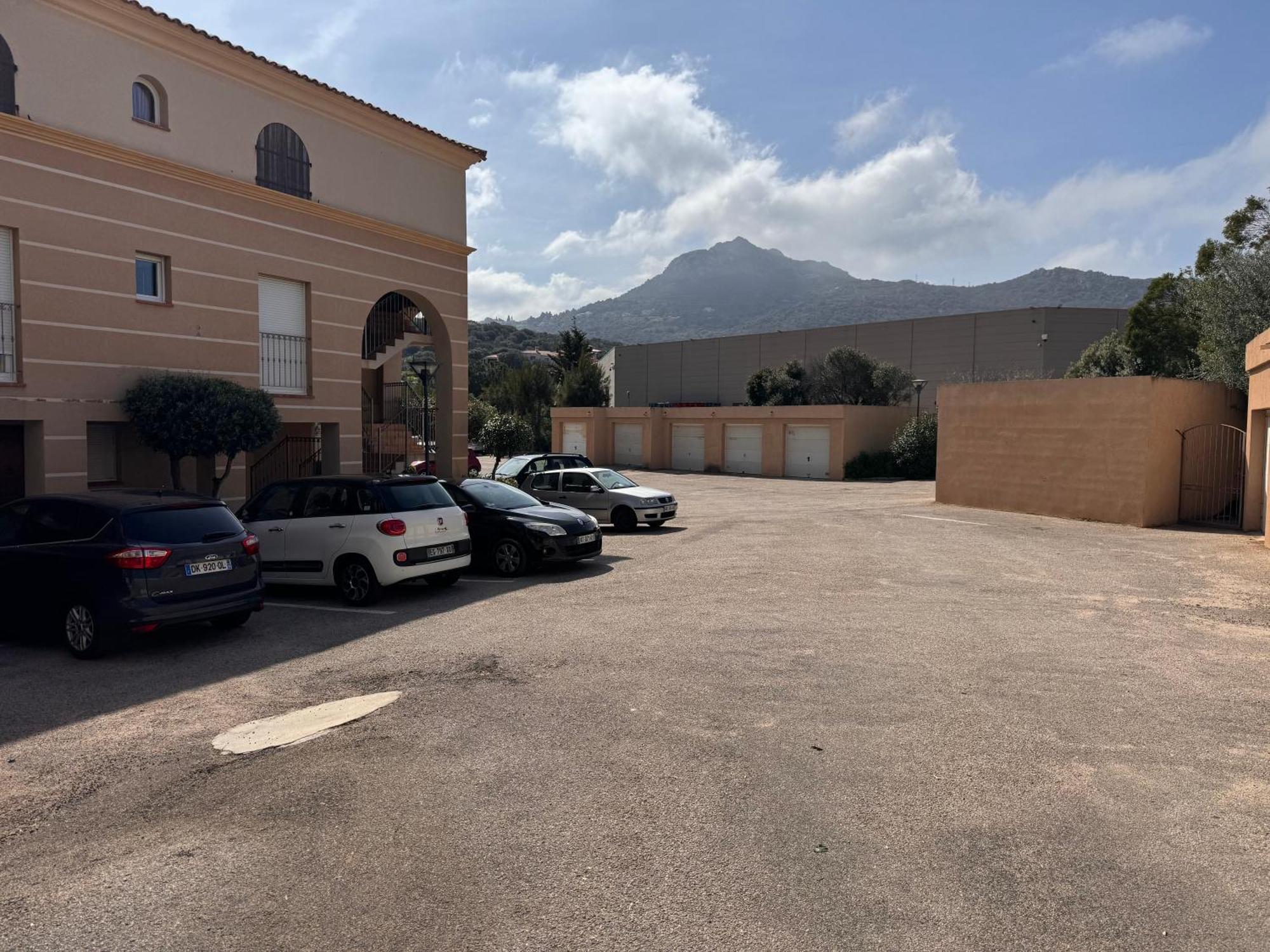 Joli Studio Tout Confort Proche Toutes Commodites Dans Residence Calme LʼÎle-Rousse Εξωτερικό φωτογραφία